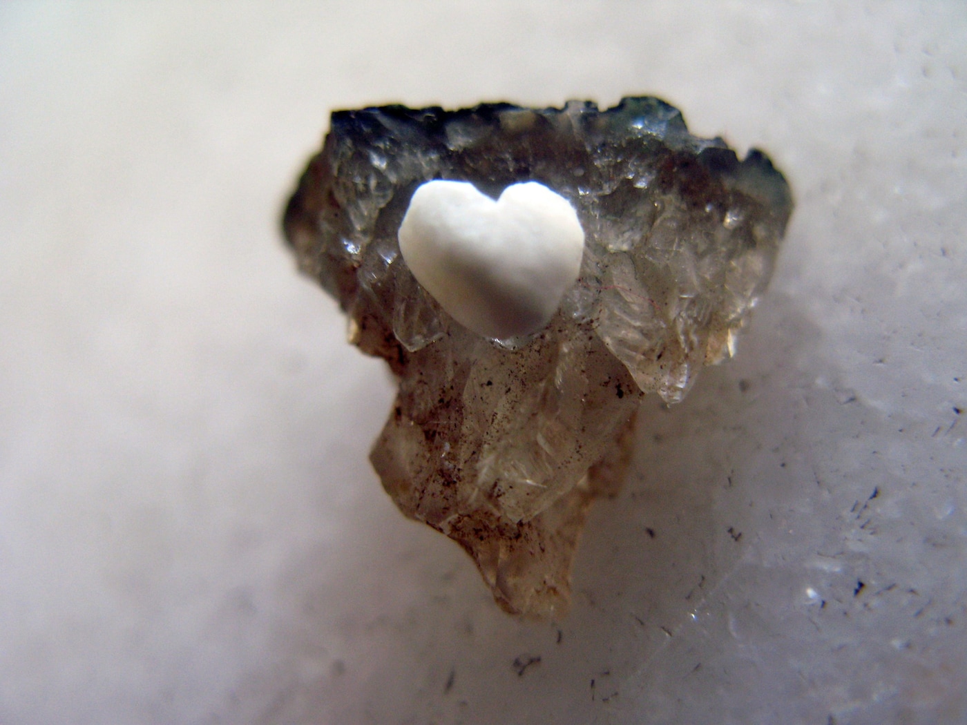 Jac Leirner, Junkie art show at White Cube London, 2016