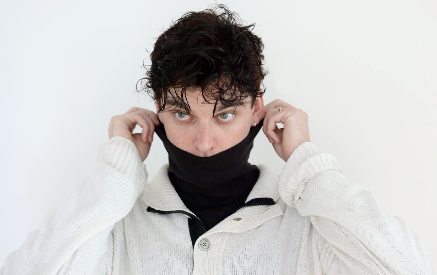 palmistry press photo by Tom Walker 01