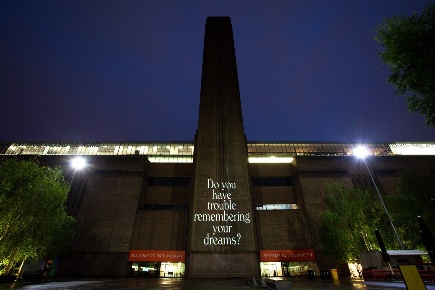 Thom Yorke - Tate Modern Projection