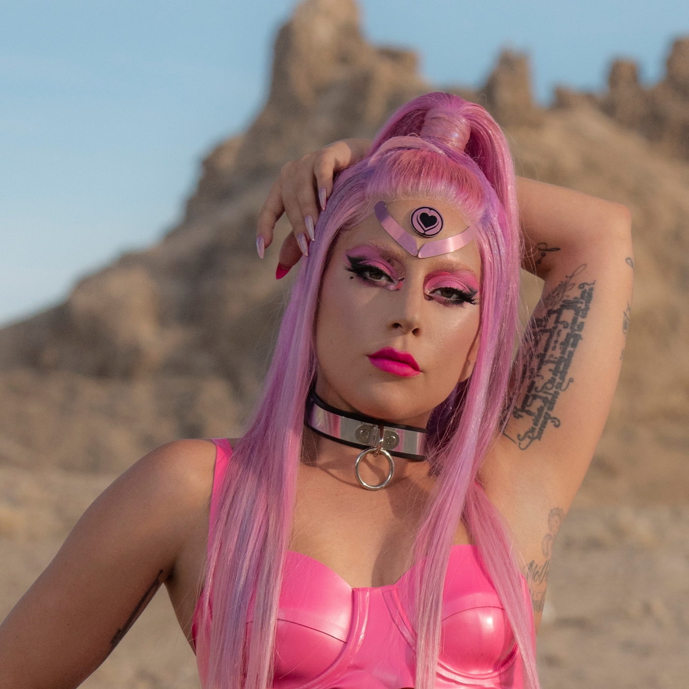 lady gaga stupid love haus labs makeup artist sarah tanno