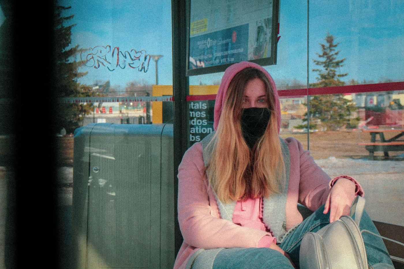 Girls coronavirus lockdown