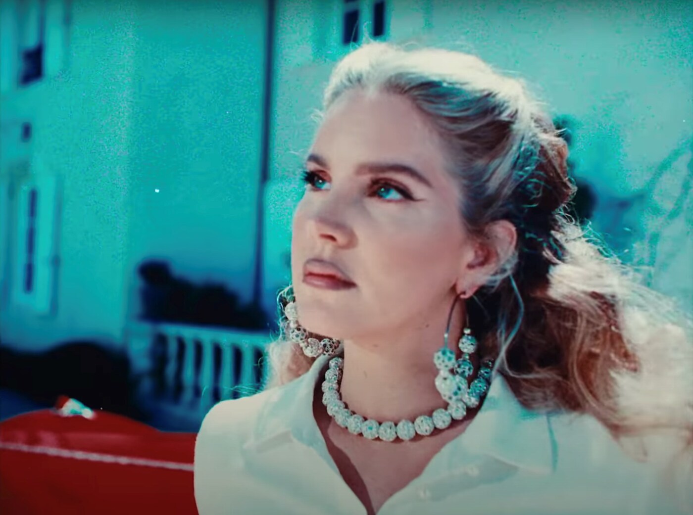 Lana Del Rey, ‘Chemtrails Over the Country Club’