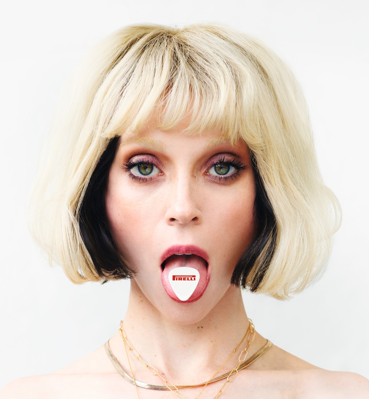 Pirelli's 2022 calendar: On the Road 04