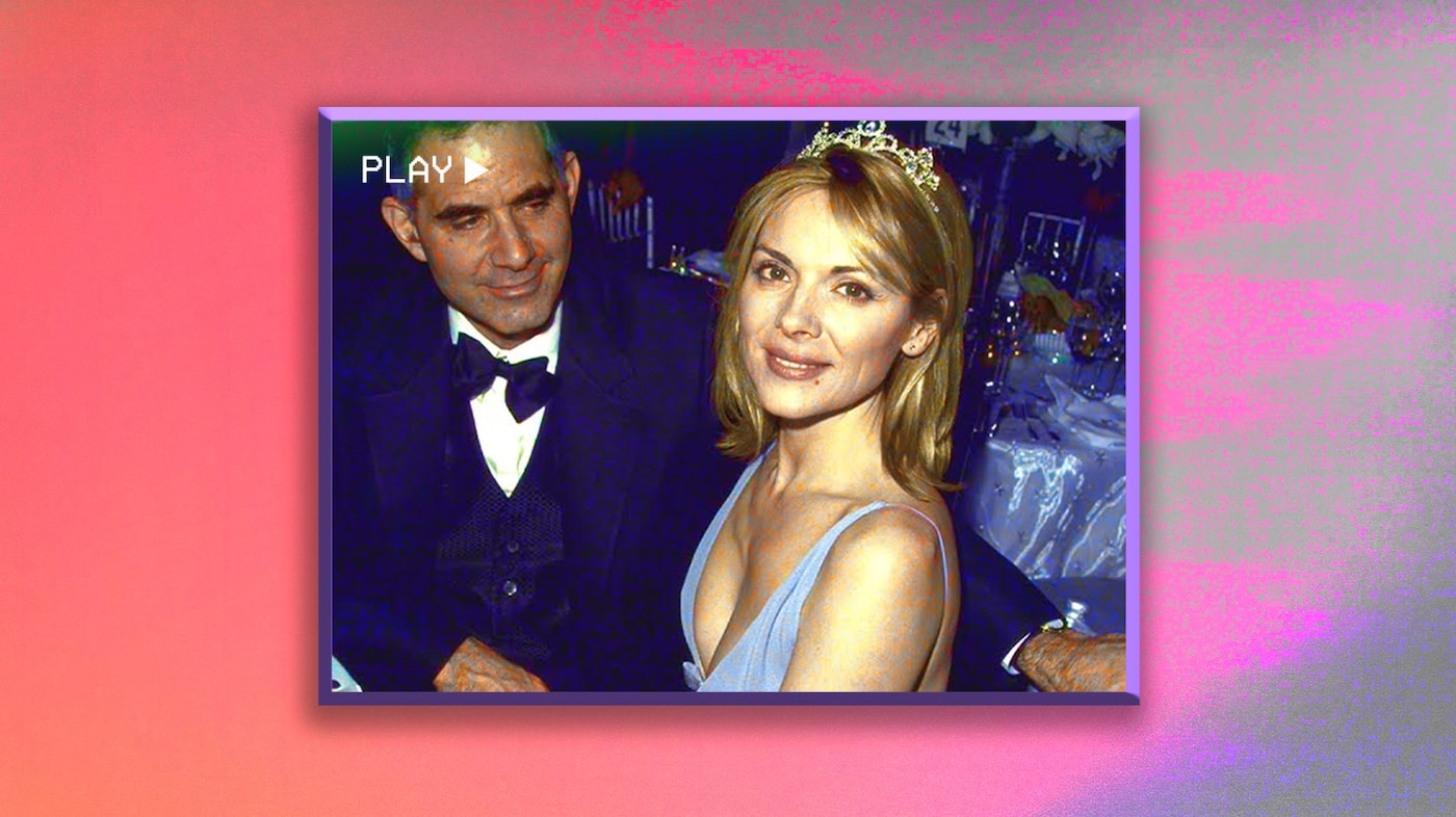 Kim Cattrall scatting