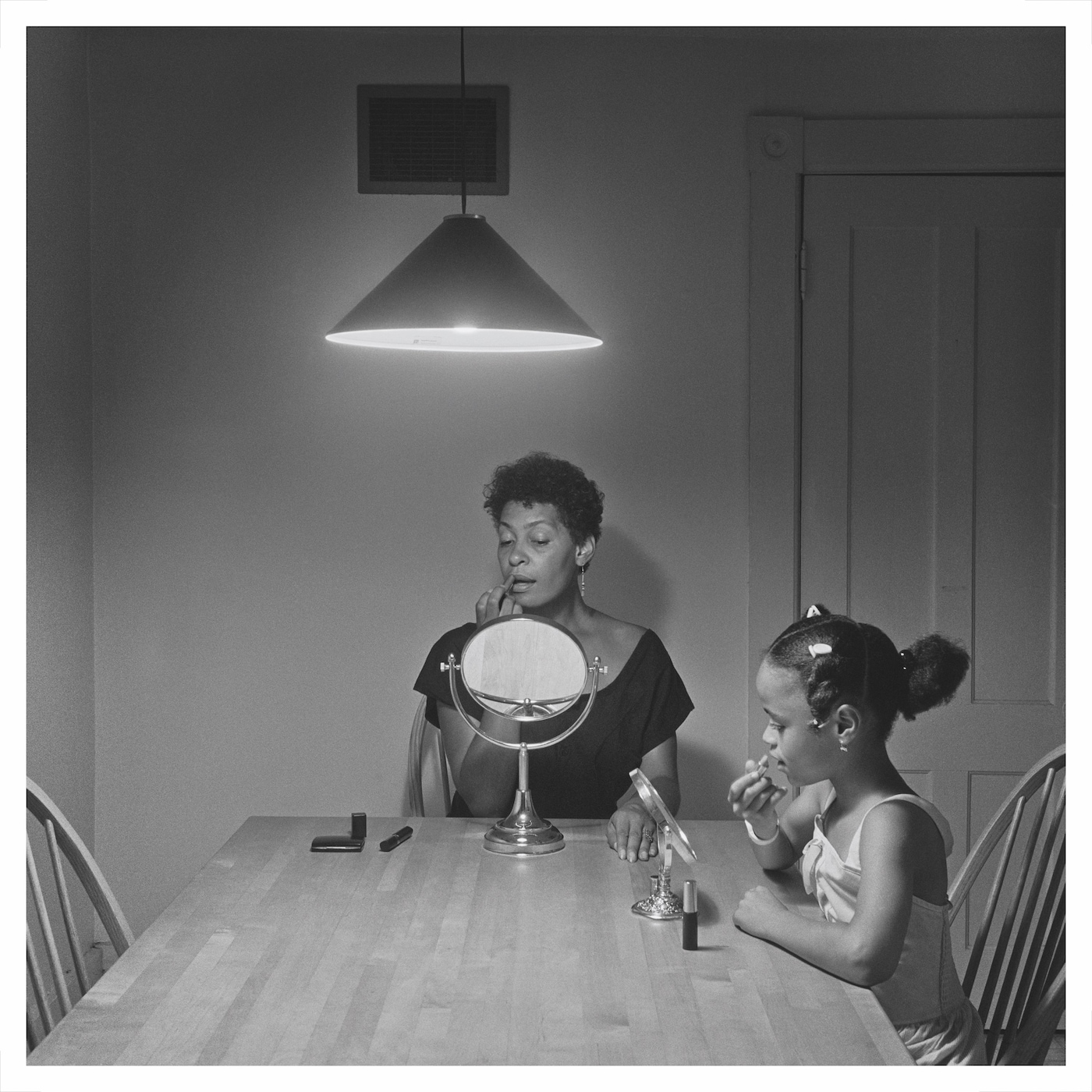 Carrie Mae Weems, Untitled (Woman and Daughter with Make Up)