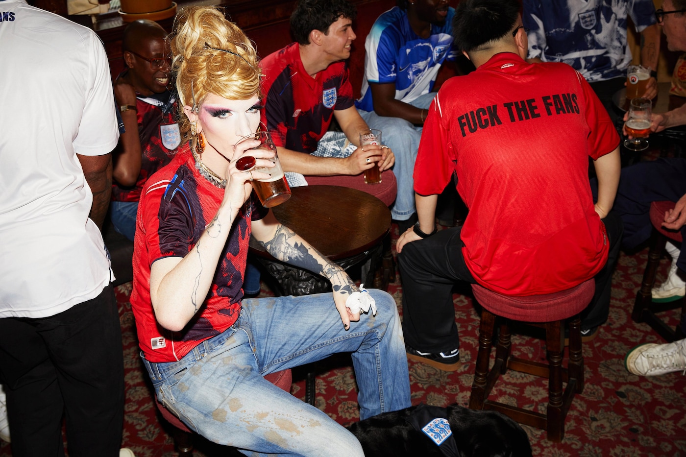 Hattie Crowther – Fuck the Fans