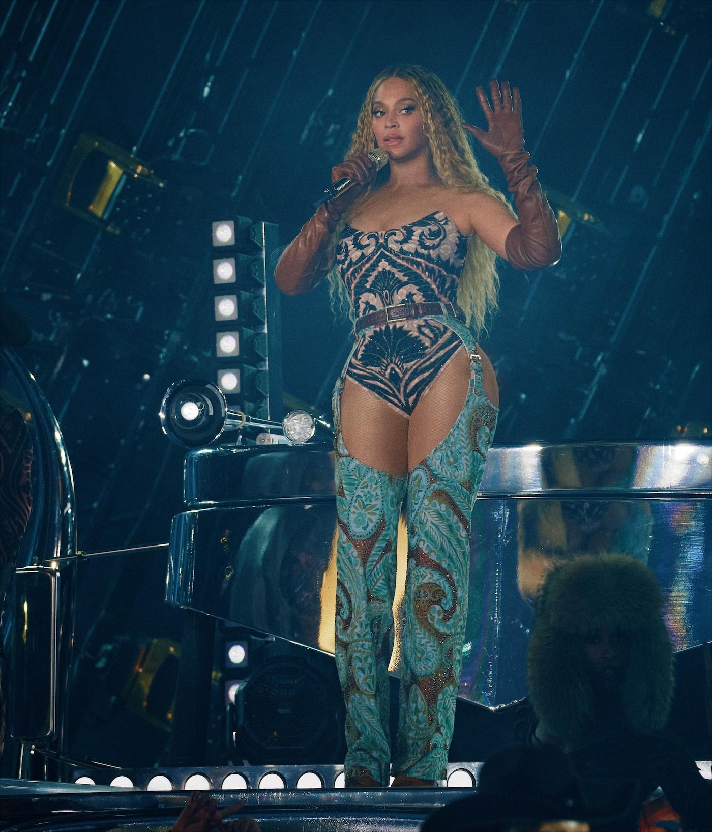 Beyoncé wearing ETRO at the Cowboy Carter World Tour
