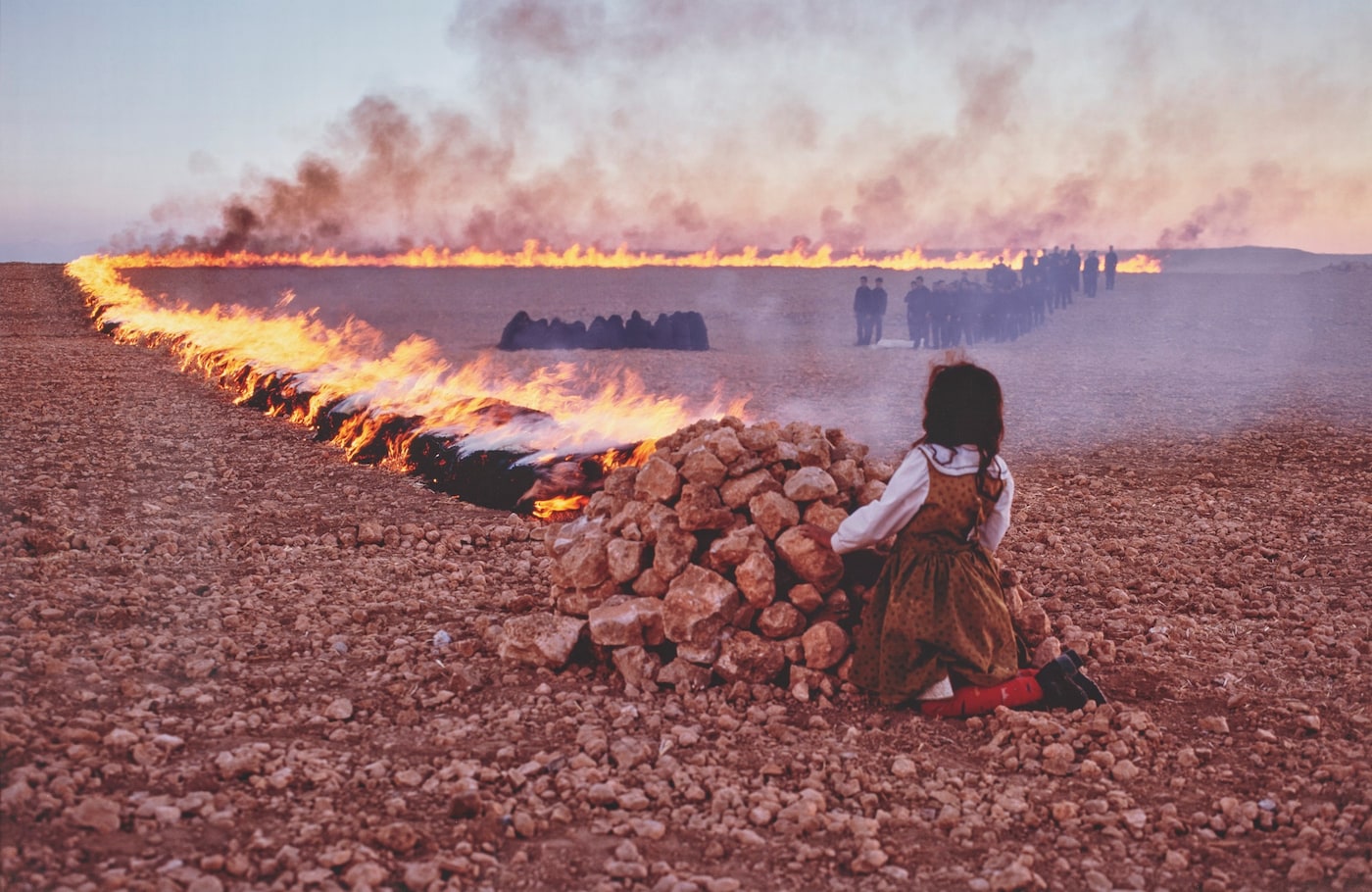 Shirin Neshat, Passage (2001)
