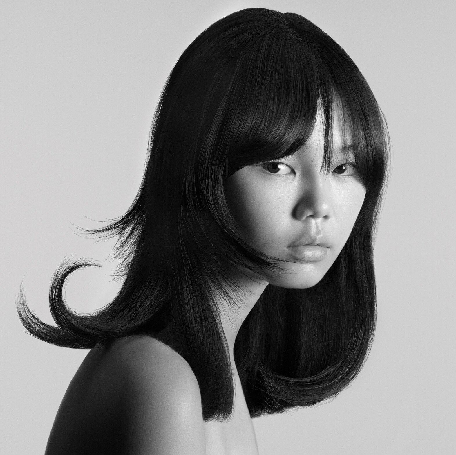 洋書 HAIR GUIDO PALAU Givenchy Couture Puts an Aerodynamic Twist on Punk Hair in