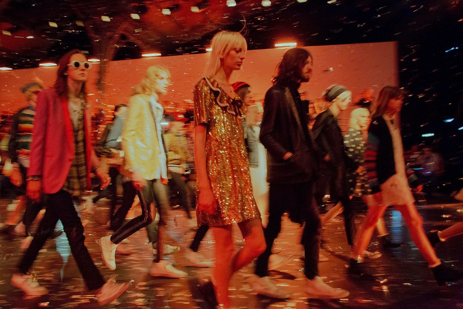 Saint Laurent's Hedi Slimane rocks the L.A. runway with retro-glam