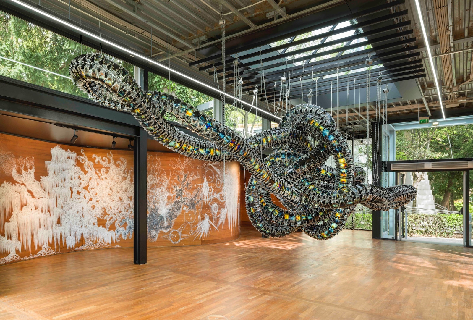 Yunchul Kim, Chroma V. Korean Pavilion, 2022. Cour