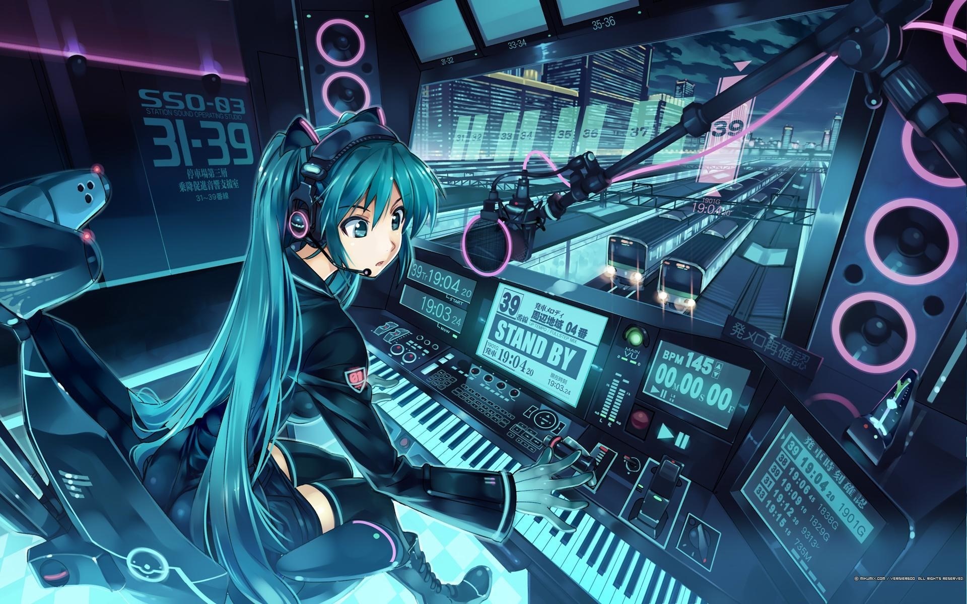 Creepy hatsune miku doll