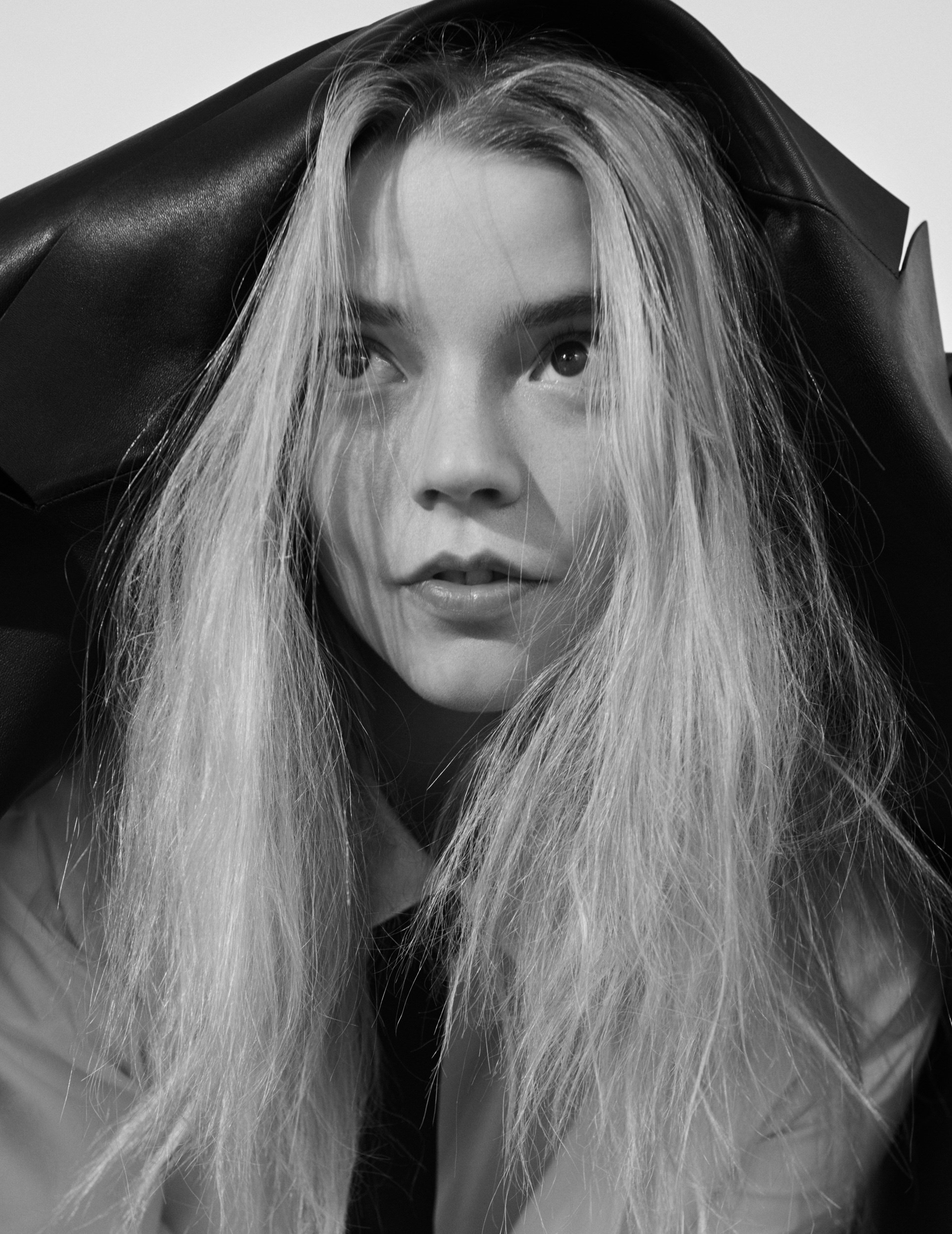 How Anya Taylor-Joy Learned to Soothe Herself - The New York Times