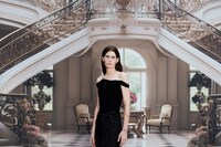 BALENCIAGA SUMMER 24 CAMPAIGN IMAGE 0