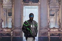 BALENCIAGA SUMMER 24 CAMPAIGN IMAGE 6