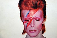 The beauty evolution of David Bowie 4