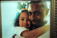 Oscar Grant and daughter 6