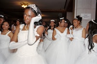 Miranda Barnes, Social Season, Important Flowers