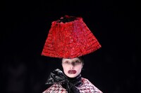 Beauty at Alexander McQueen AW09 10