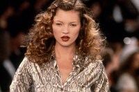 Kate Moss beauty looks 18