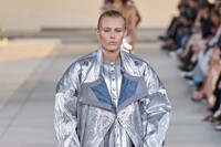 Louis Vuitton Cruise 2022 12