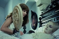 Valerie and Her Week of Wonders (1970) 15