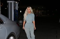 Yeezy Season 6 Kim Kardashian paparazzi pictures 8