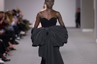 Balenciaga AW17 womenswear paris dazed 0