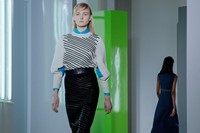 Jil Sander AW15, Dazed runway, Womenswear, Vertical Stripes 10
