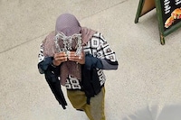 Julianknxx - _M (Still 1)9_16