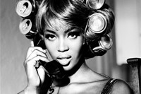 Naomi’s Rollers, Naomi Campbell, Interview Magazin 7
