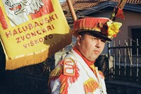 Tom Marshak, Zvončari 17