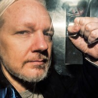 julian assange
