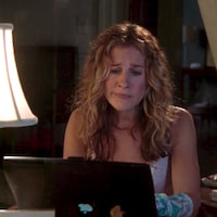 Apple-PowerBook-Laptop-Used-by-Sarah-Jessica-Parke