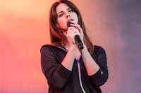 Lana Del Rey performing live