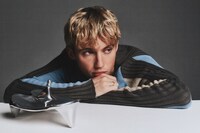 Tsu Lange Yor Troye Sivan 7