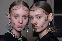 Givenchy AW15, Dazed, Womenswear, Drop Earrings, Pearls 8