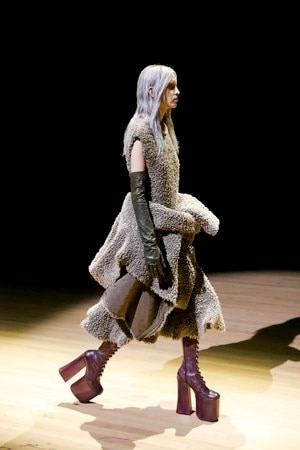Marc Jacobs SS23 runway New York show 8