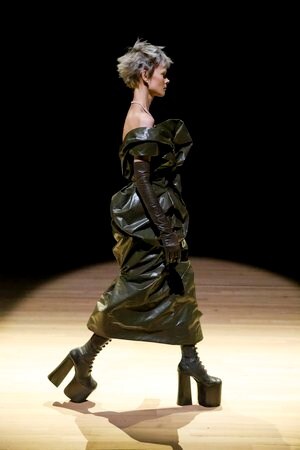 Marc Jacobs SS23 runway New York show 10