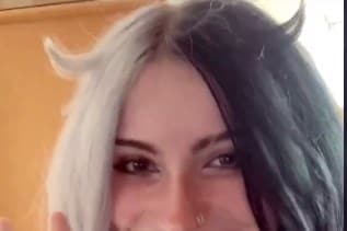 Horn hair e girl trend TikTok