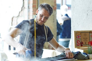 Levis-Tailor-Shop-56