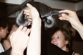 DE PINO - SS25 BACKSTAGE by Thomas Lizzi -14