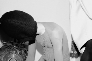 DE PINO - SS25 BACKSTAGE by Thomas Lizzi -15