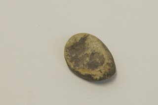 2cm stone ear