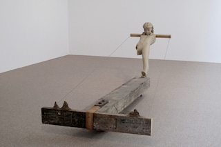 Mark_Manders_Hammer_21