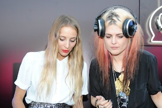 Harley Viera Newton and Alison Mosshart
