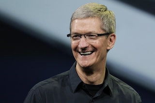 apple-ceo-tim-cook-proud-be-gay-opens-support-lgbt