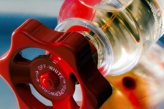 Off white perfume beauty