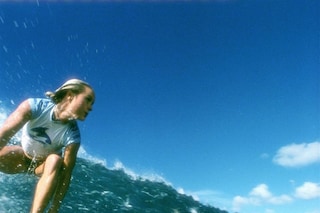 Blue-Crush-Surfing-film-follows-the-formula