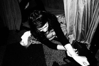  Colette's first tour-bus bunk.. 2:54 stowaways.